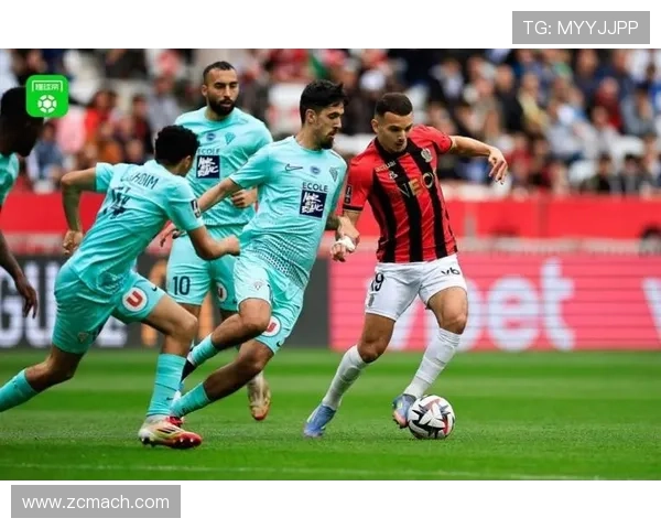 法甲最新积分榜：巴黎领跑马赛稳居第二，里昂逐渐崛起